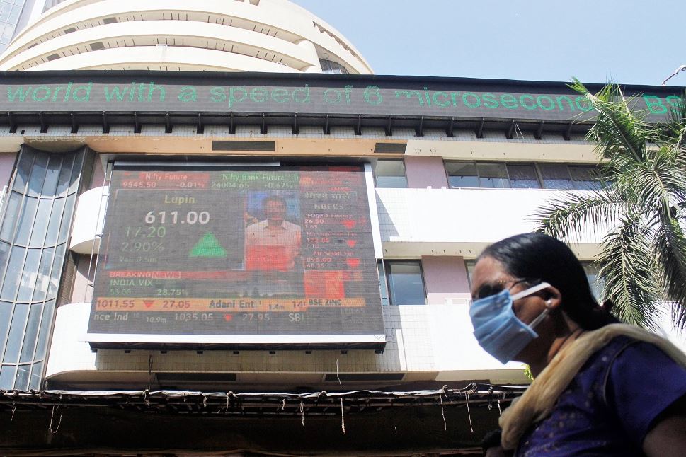 शेयर मार्केट में हाहाकार, निवेशकों को एक झटके में ₹5 लाख करोड़ का नुकसान