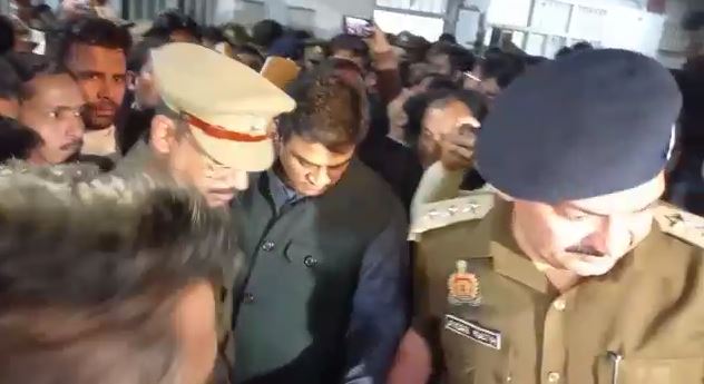 Kanpur: विधायक इरफान सोलंकी और रिजवान को जेल, कोर्ट ने 14 दिन की न्यायिक हिरासत में भेजा