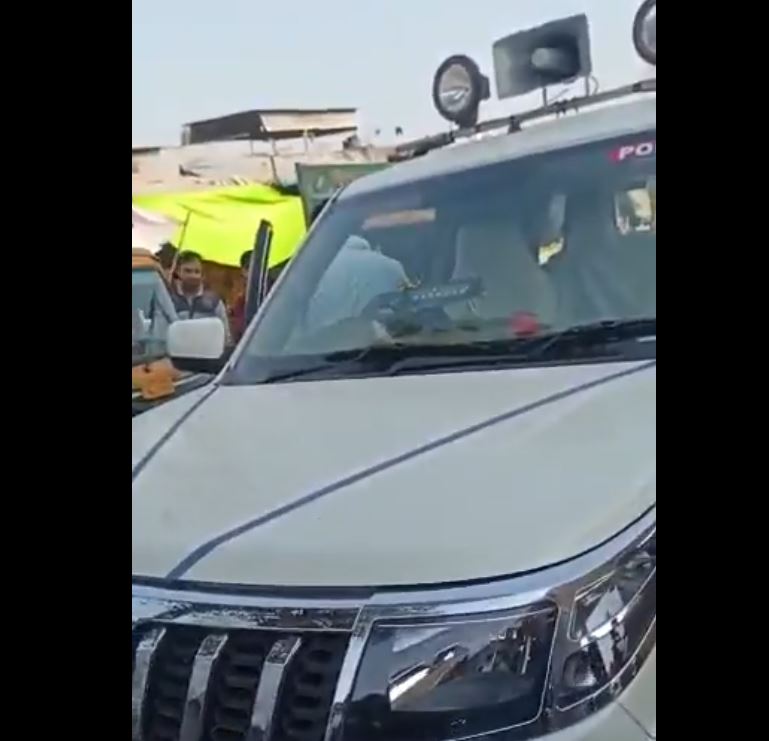 Kanpur: पब्लिक ने कराया इंस्पेक्टर की कार का चालान, टक्कर के बाद भीड़ ने रोका