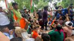 संसद की ओर कूच कर रहे पहलवानों हिरासत में लिये गये, दिल्ली पुलिस ने उखाड़े तंबू